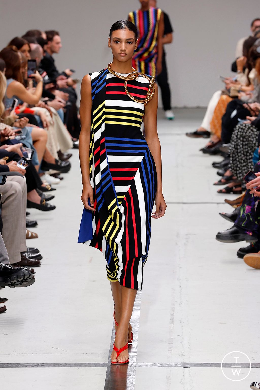 Fashion Week Milan Spring/Summer 2025 look 31 from the Missoni collection womenswear