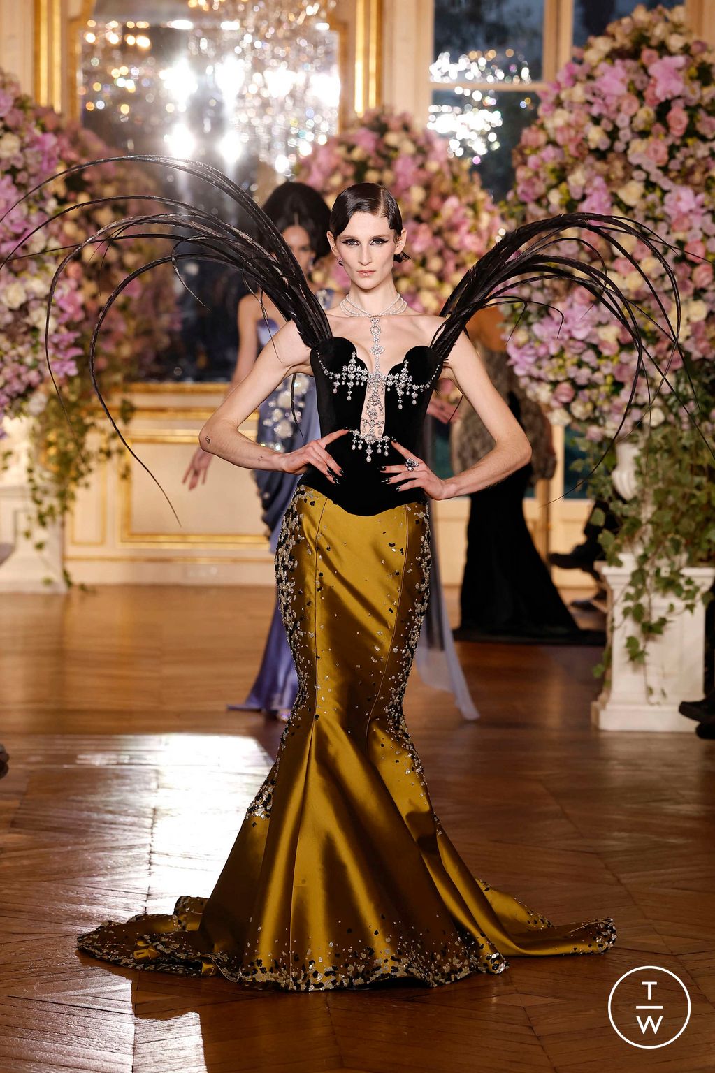 Fashion Week Paris Spring/Summer 2025 look 11 from the Miss Sohee collection 高级定制