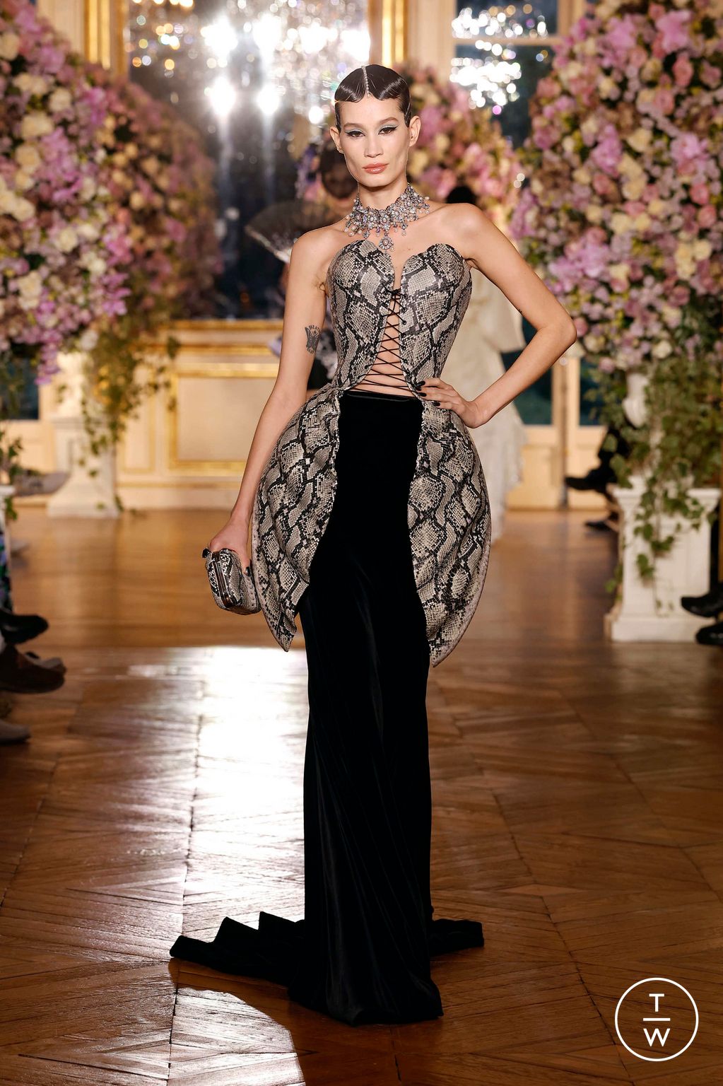 Fashion Week Paris Spring/Summer 2025 look 13 from the Miss Sohee collection couture
