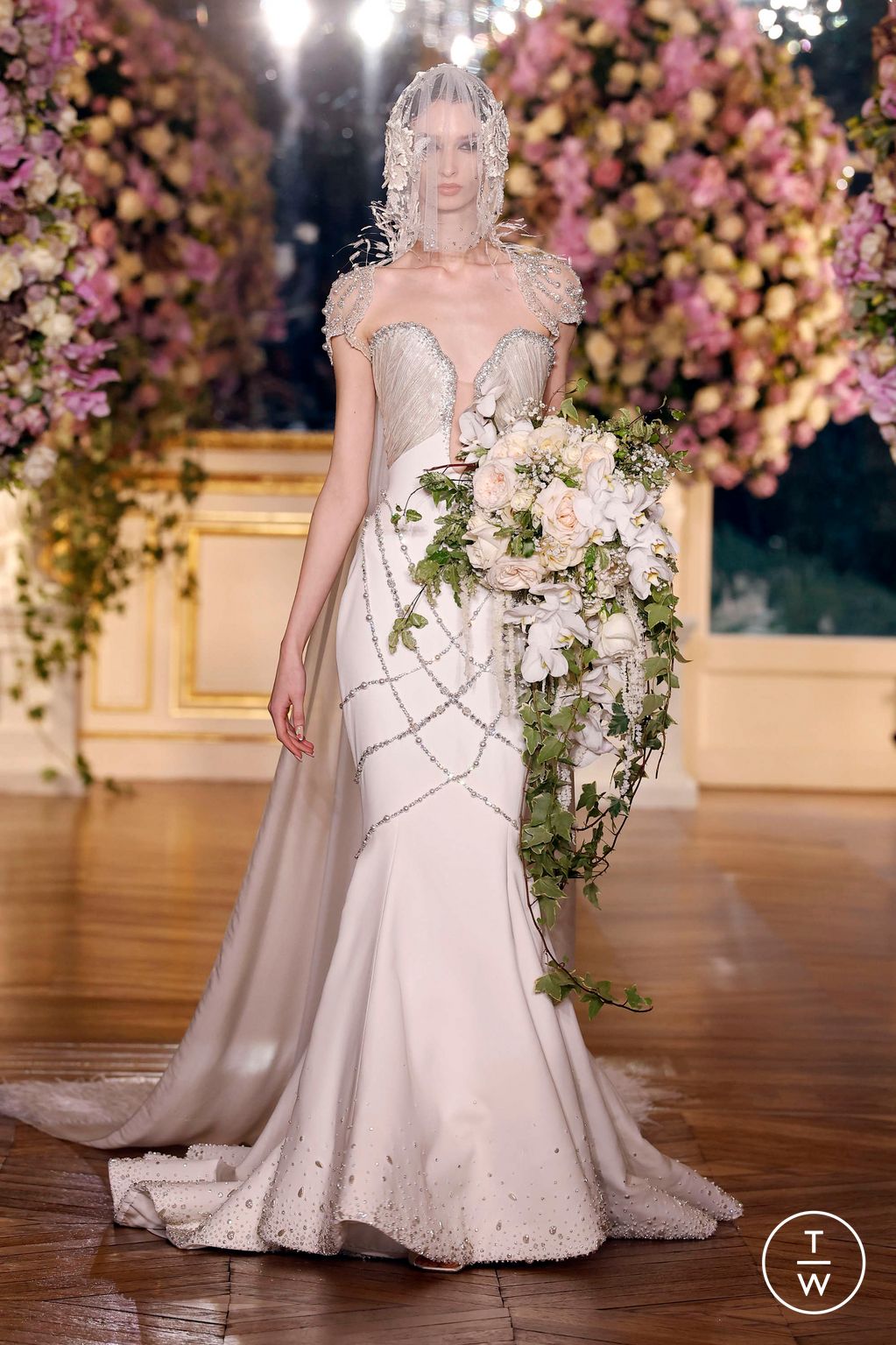 Fashion Week Paris Spring-Summer 2025 look 25 from the Miss Sohee collection couture