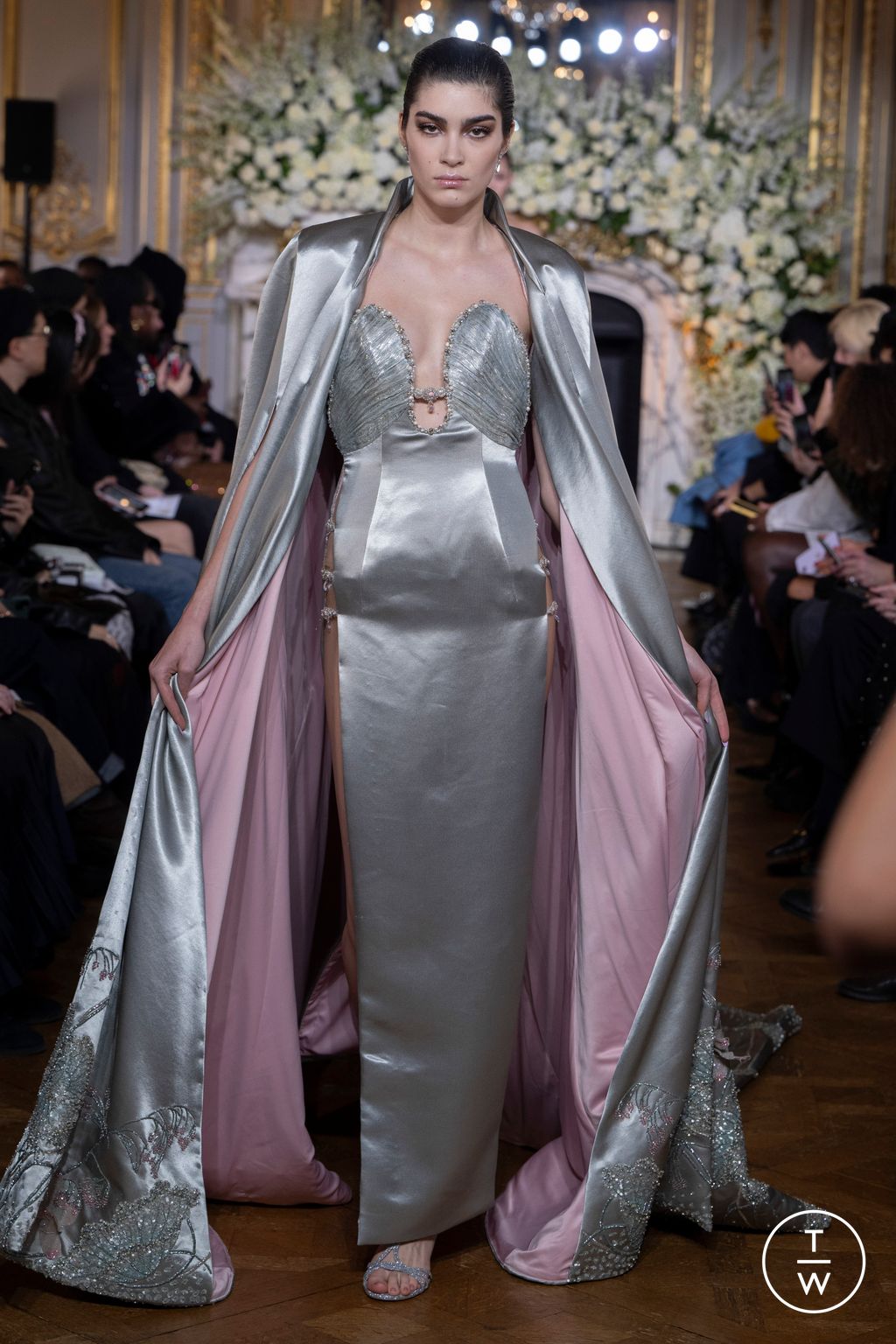 Fashion Week Paris Spring/Summer 2024 look 16 from the Miss Sohee collection 高级定制