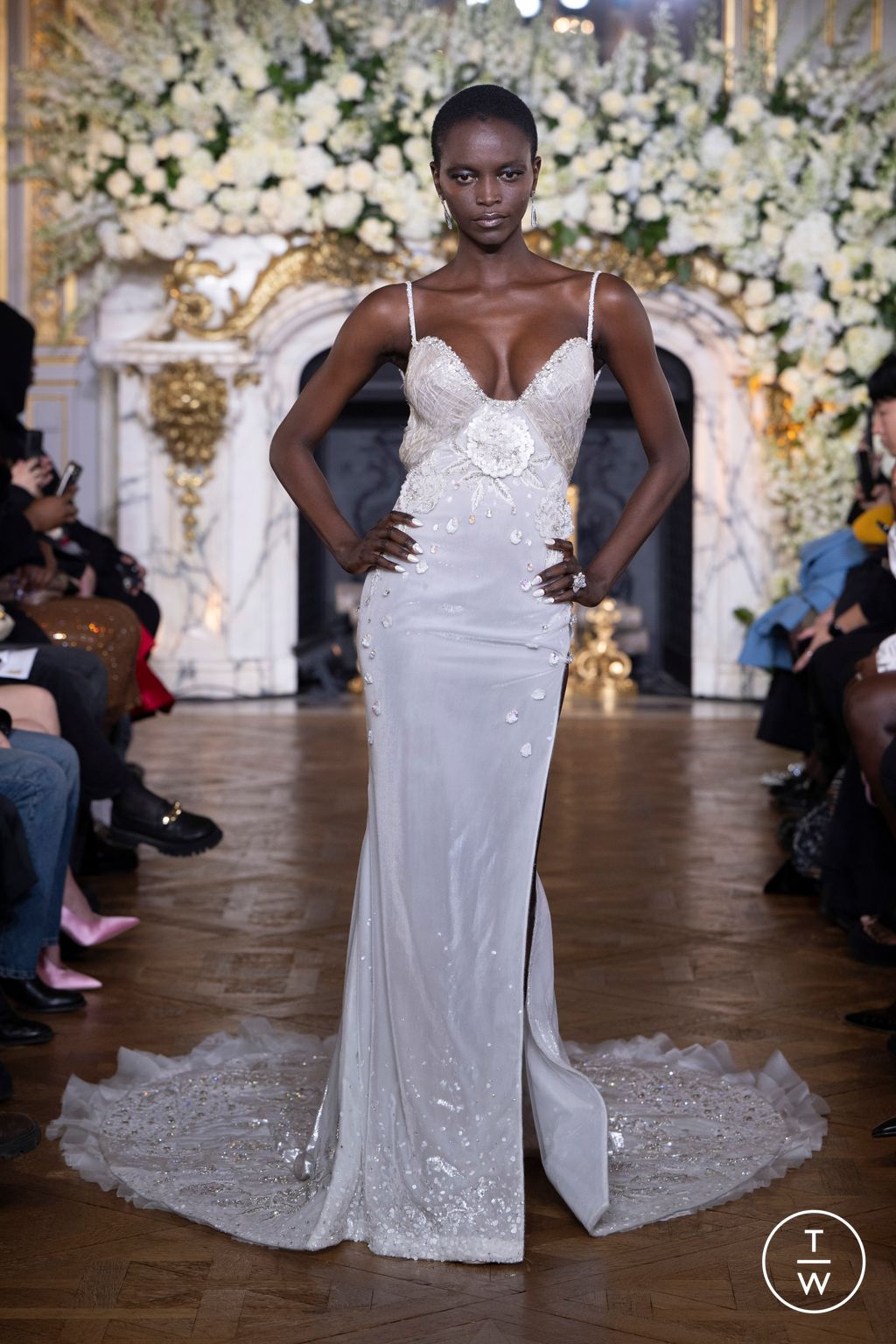 Fashion Week Paris Spring/Summer 2024 look 19 from the Miss Sohee collection 高级定制