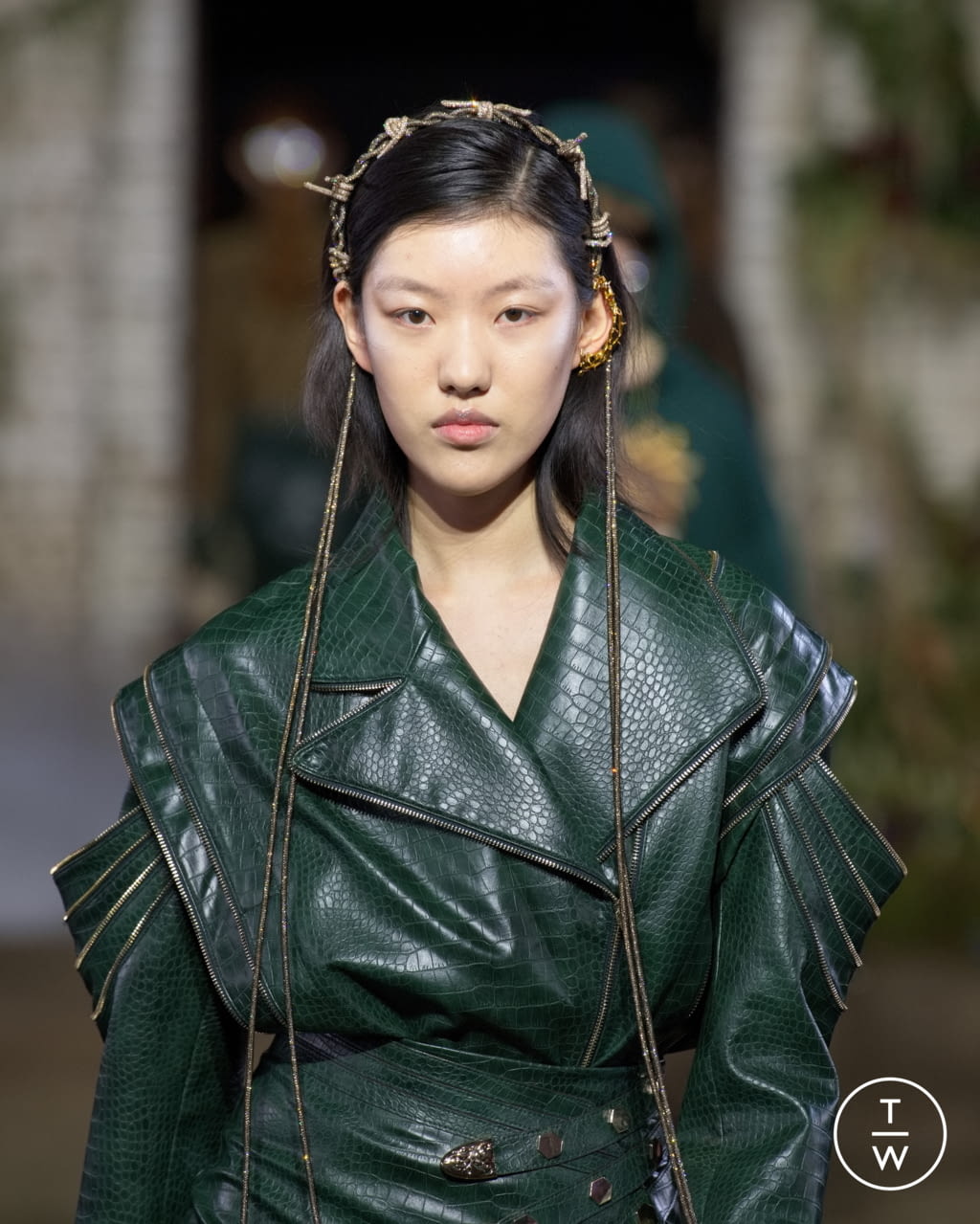 Fashion Week London Fall/Winter 2022 look 9 from the MITHRIDATE collection 女装配饰