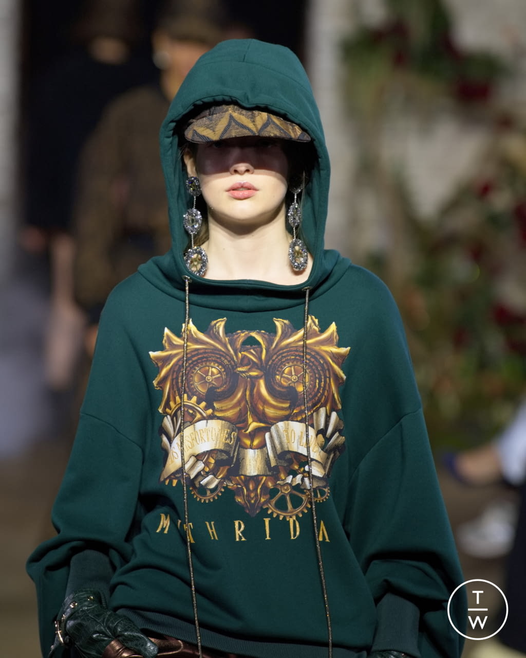 Fashion Week London Fall/Winter 2022 look 10 from the MITHRIDATE collection womenswear accessories