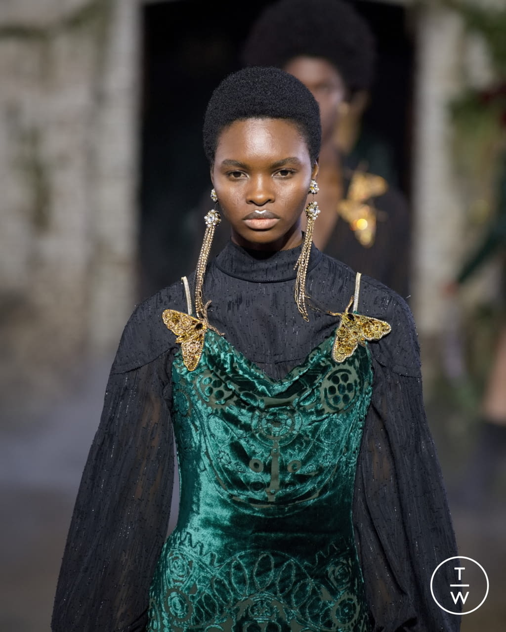 Fashion Week London Fall/Winter 2022 look 11 from the MITHRIDATE collection 女装配饰