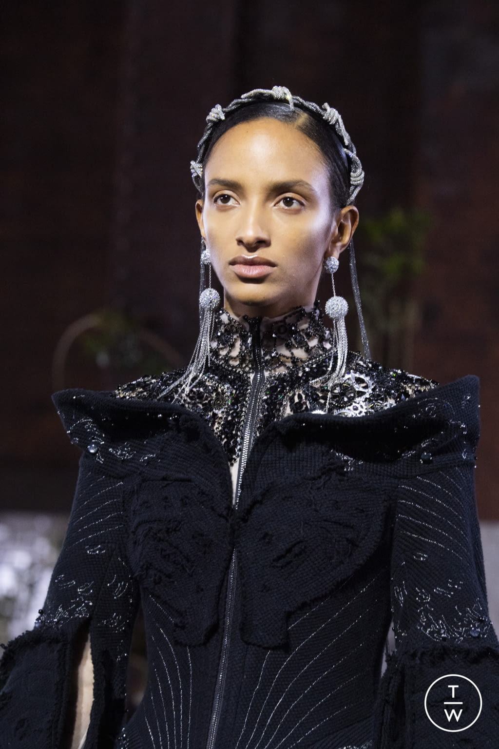 Fashion Week London Fall/Winter 2022 look 20 from the MITHRIDATE collection womenswear accessories