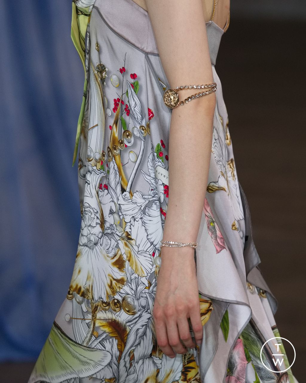 Fashion Week London Spring/Summer 2023 look 7 from the MITHRIDATE collection womenswear accessories