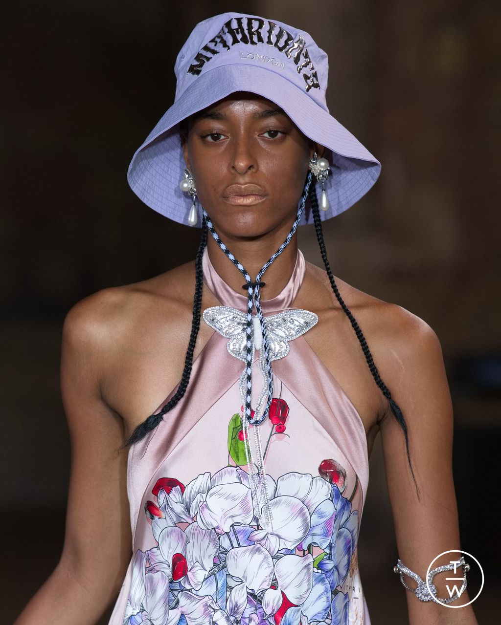 Fashion Week London Spring/Summer 2023 look 37 from the MITHRIDATE collection womenswear accessories