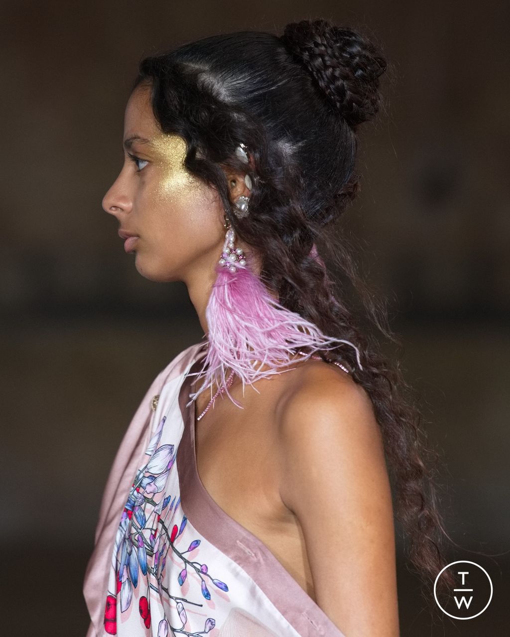 Fashion Week London Spring/Summer 2023 look 8 from the MITHRIDATE collection womenswear accessories