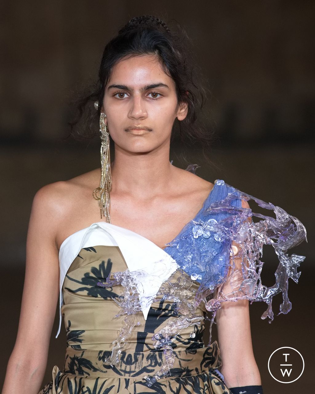 Fashion Week London Spring/Summer 2023 look 15 from the MITHRIDATE collection womenswear accessories