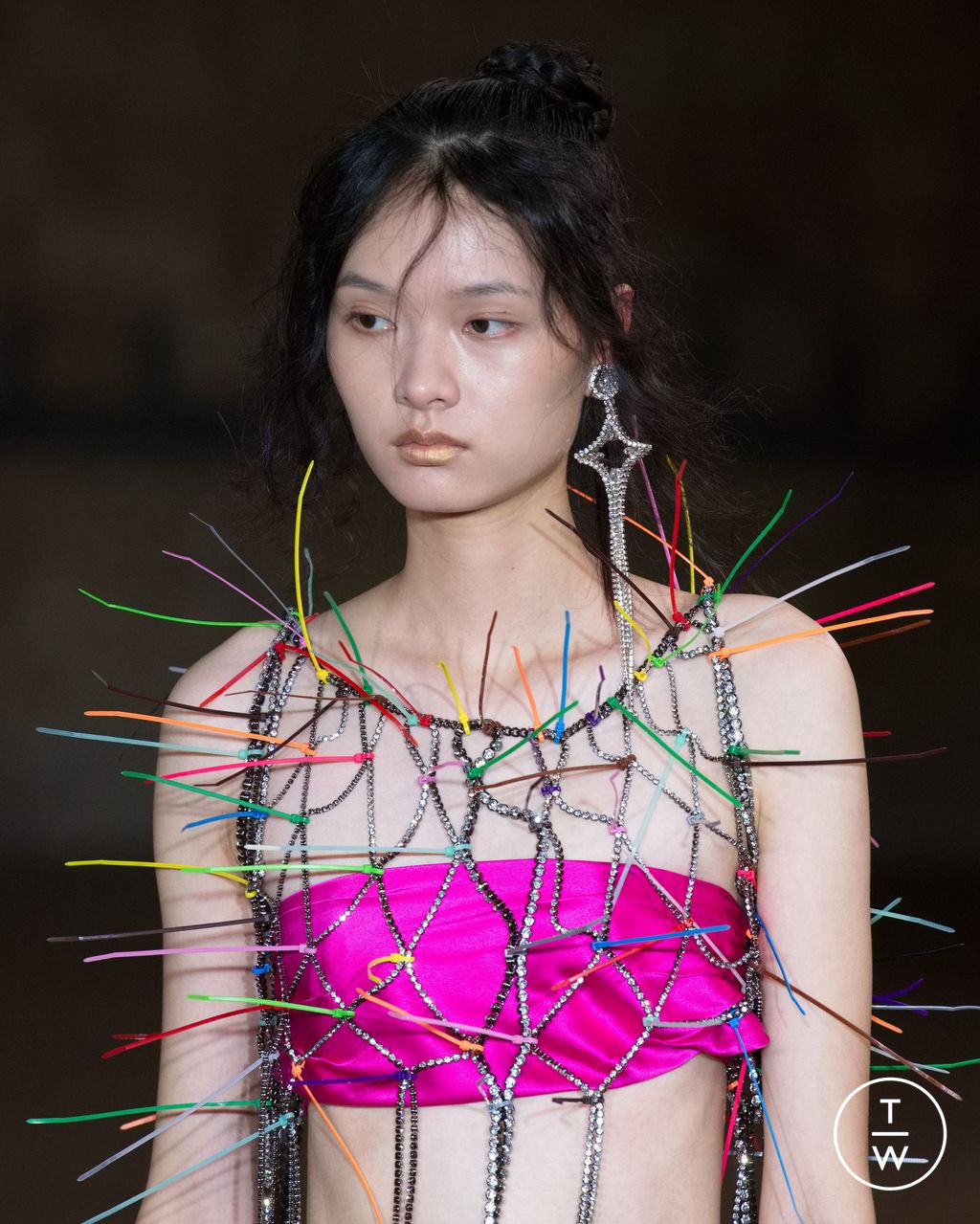 Fashion Week London Spring/Summer 2023 look 26 from the MITHRIDATE collection 女装配饰