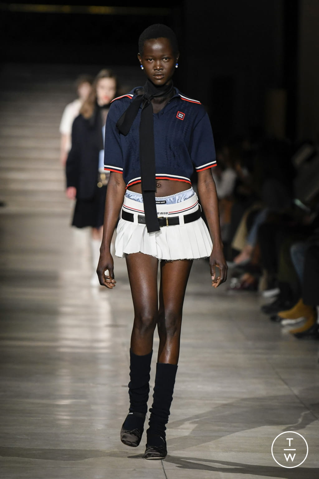 Fashion Week Paris Fall/Winter 2022 look 5 from the Miu Miu collection womenswear
