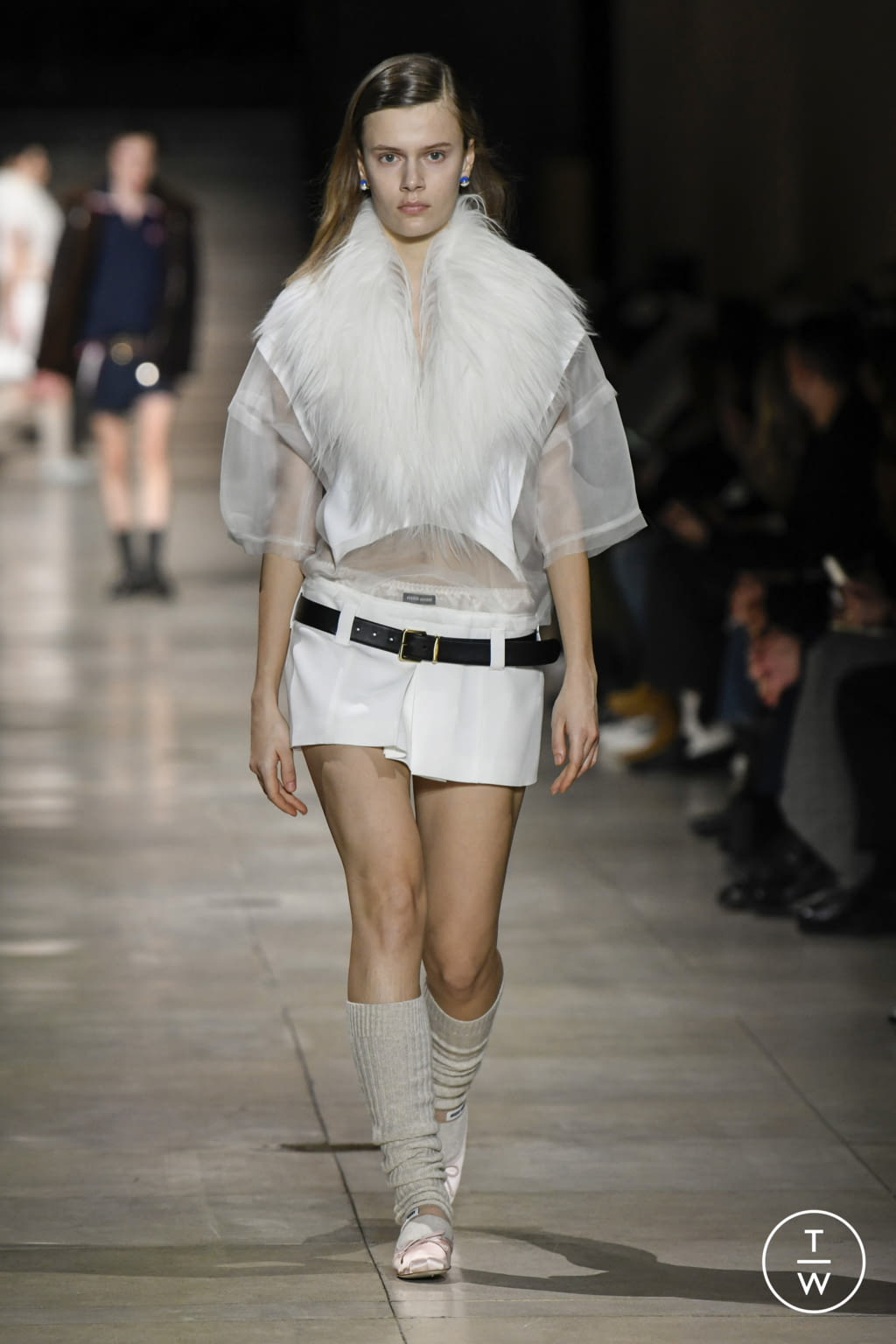 Fashion Week Paris Fall/Winter 2022 look 12 from the Miu Miu collection 女装