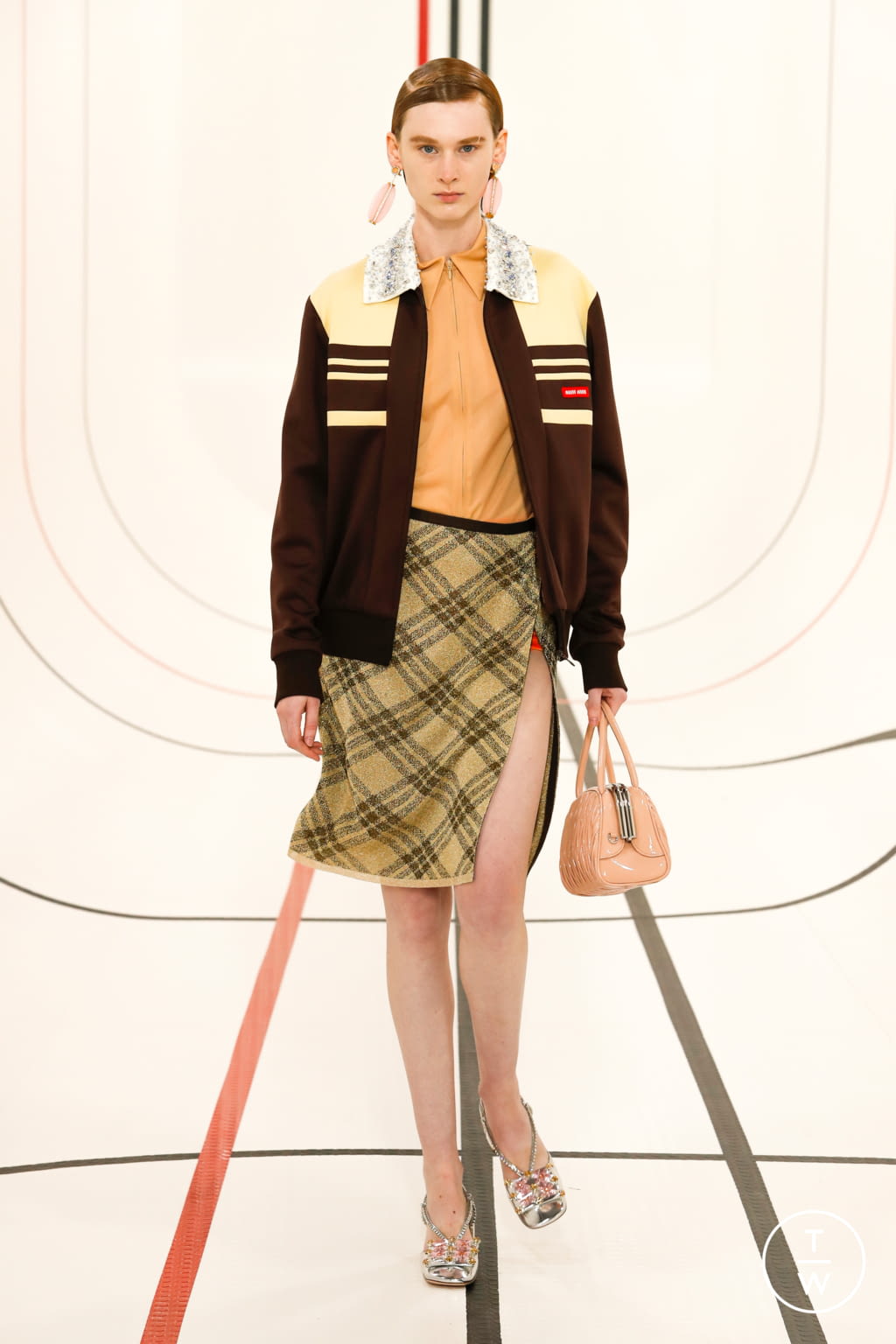 Fashion Week Paris Spring/Summer 2021 look 28 from the Miu Miu collection 女装