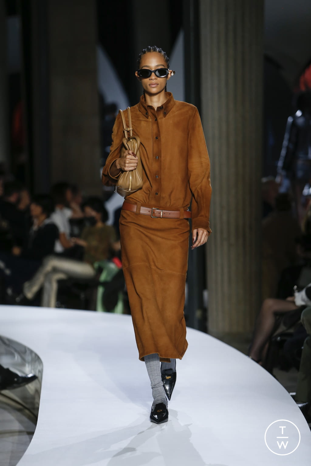 Fashion Week Paris Spring/Summer 2022 look 22 from the Miu Miu collection womenswear