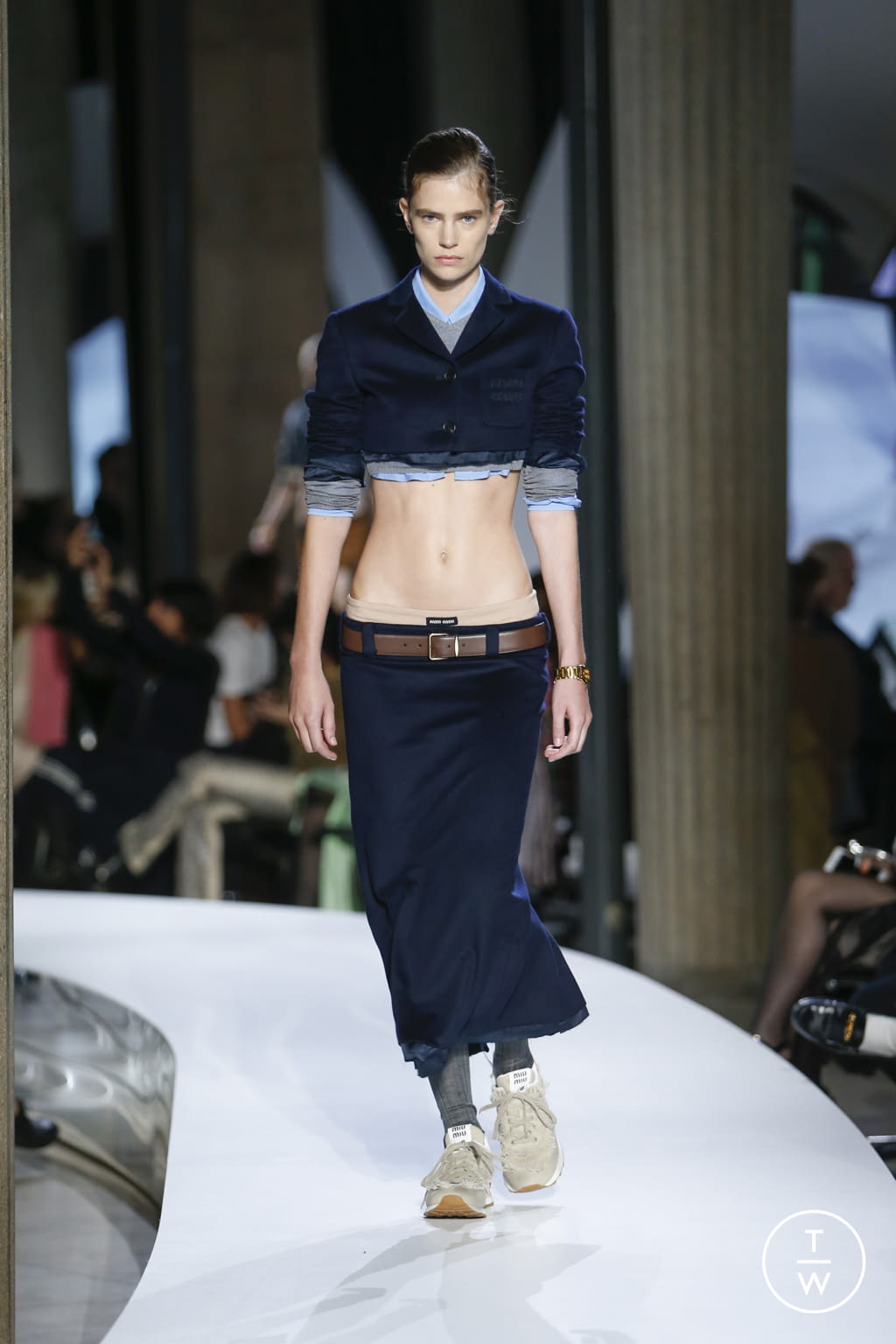 Fashion Week Paris Spring/Summer 2022 look 34 from the Miu Miu collection 女装