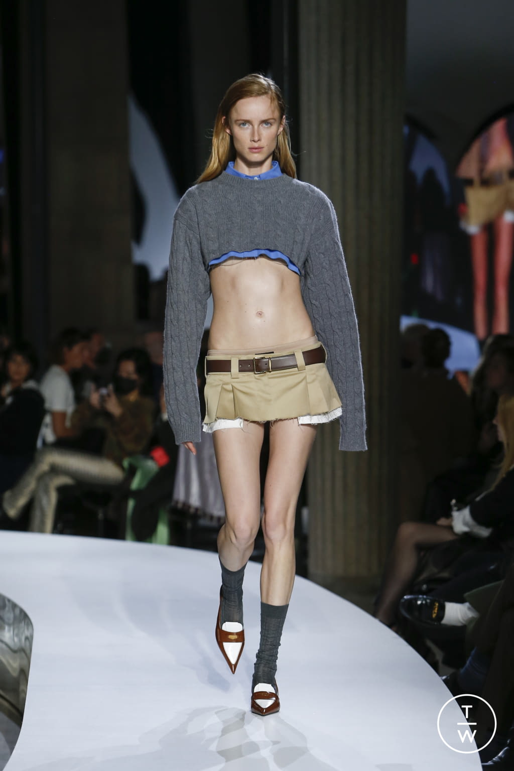 Fashion Week Paris Spring/Summer 2022 look 9 de la collection Miu Miu womenswear