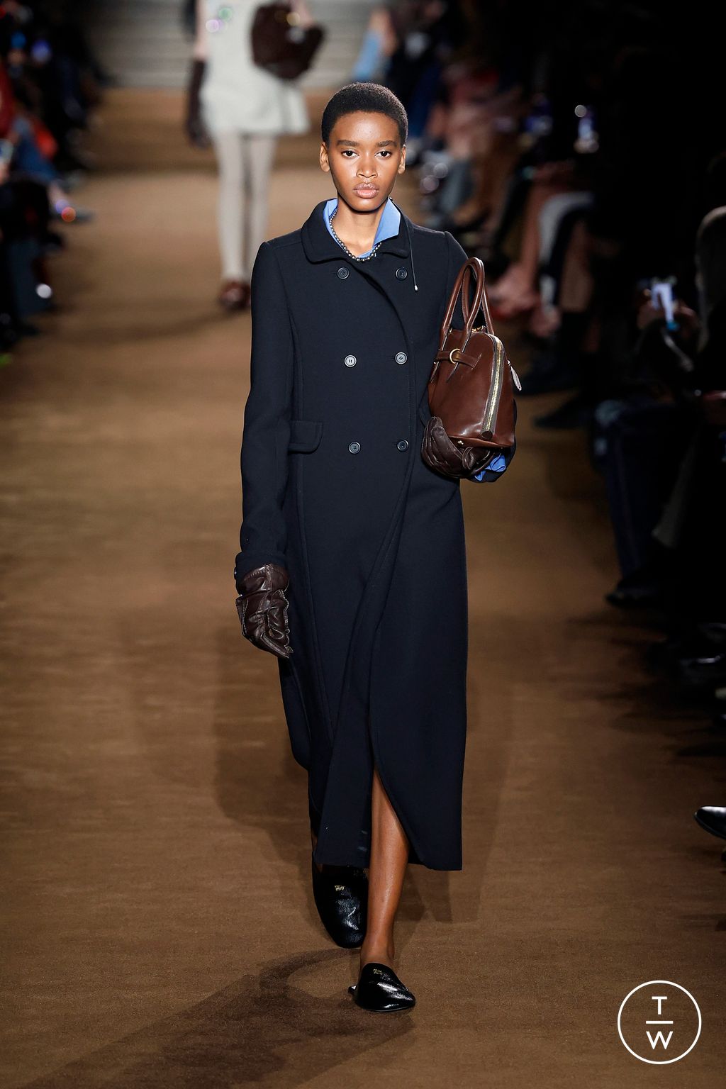 Fashion Week Paris Fall/Winter 2024 look 5 from the Miu Miu collection 女装