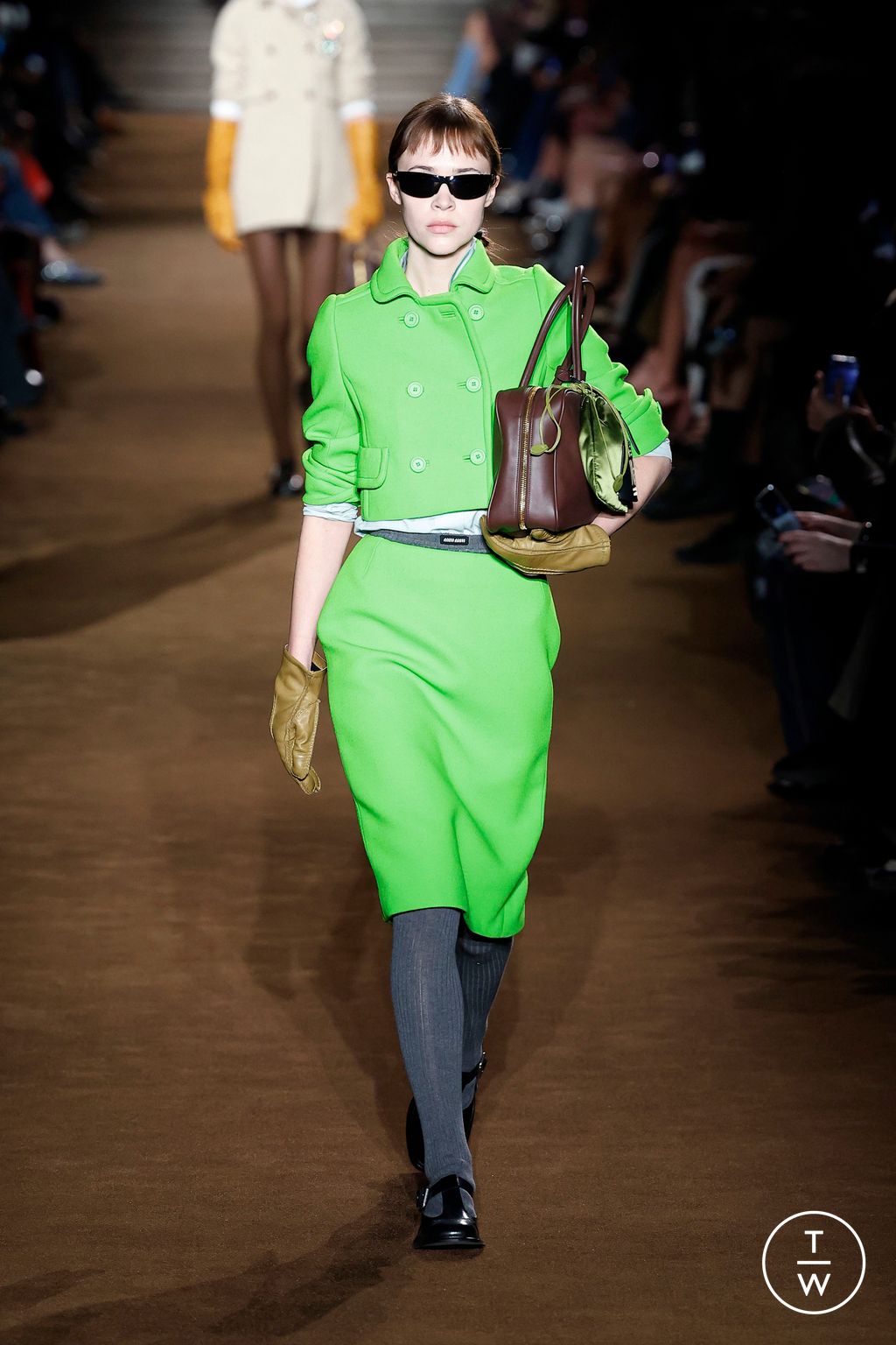 Fashion Week Paris Fall/Winter 2024 look 9 from the Miu Miu collection 女装