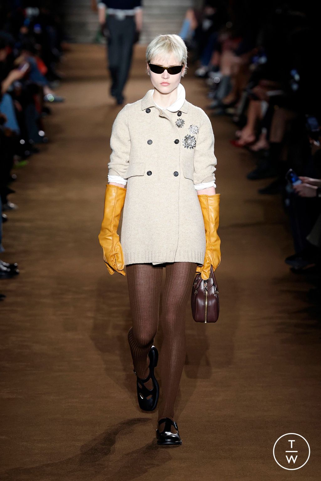 Fashion Week Paris Fall/Winter 2024 look 10 from the Miu Miu collection 女装