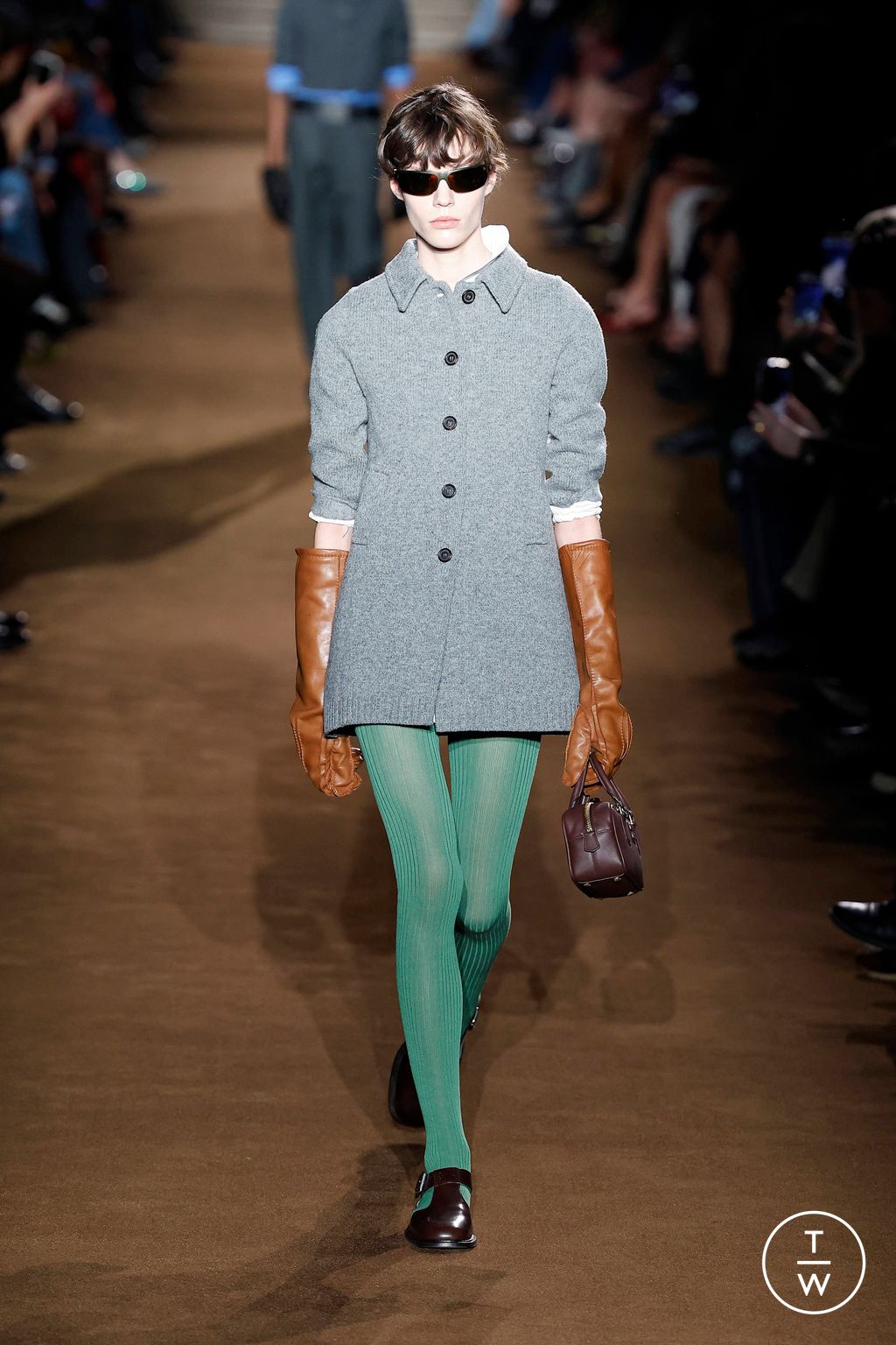 Fashion Week Paris Fall/Winter 2024 look 12 from the Miu Miu collection 女装