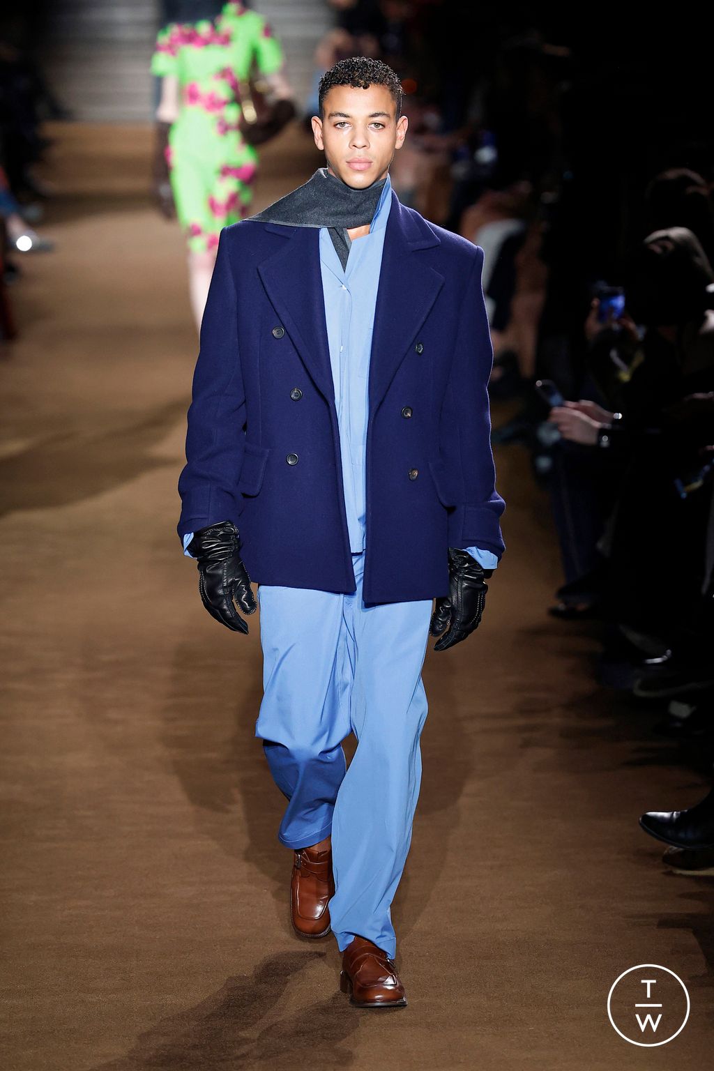 Fashion Week Paris Fall/Winter 2024 look 31 from the Miu Miu collection 女装