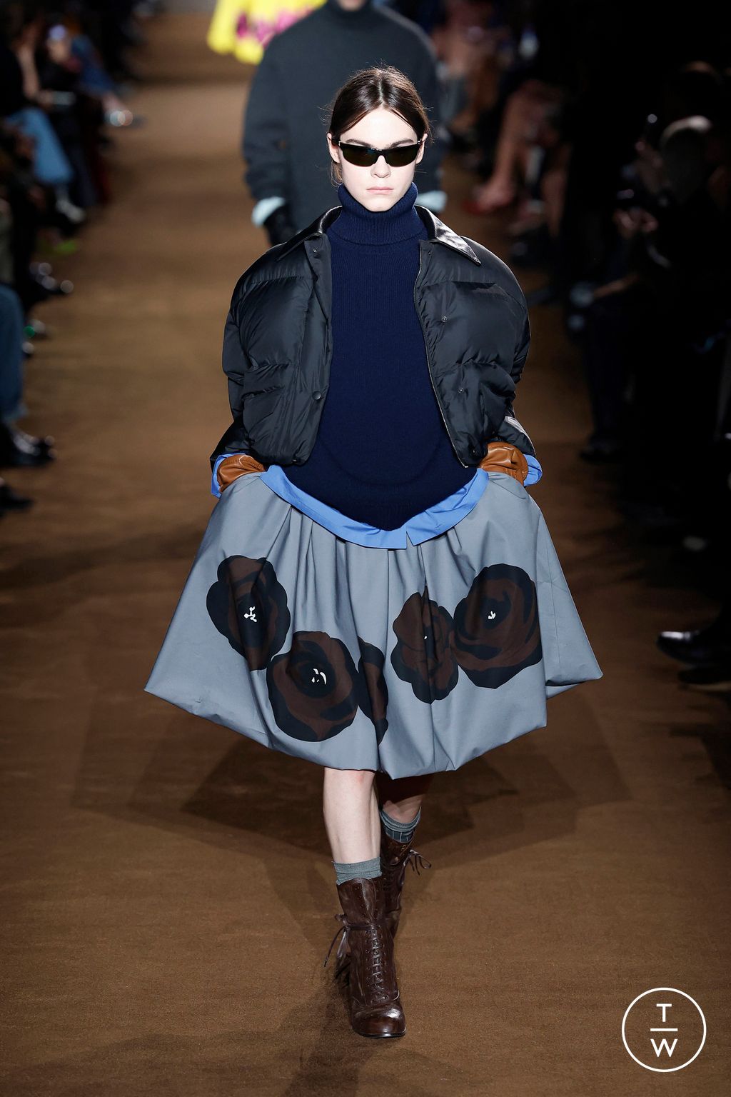 Fashion Week Paris Fall/Winter 2024 look 34 from the Miu Miu collection 女装