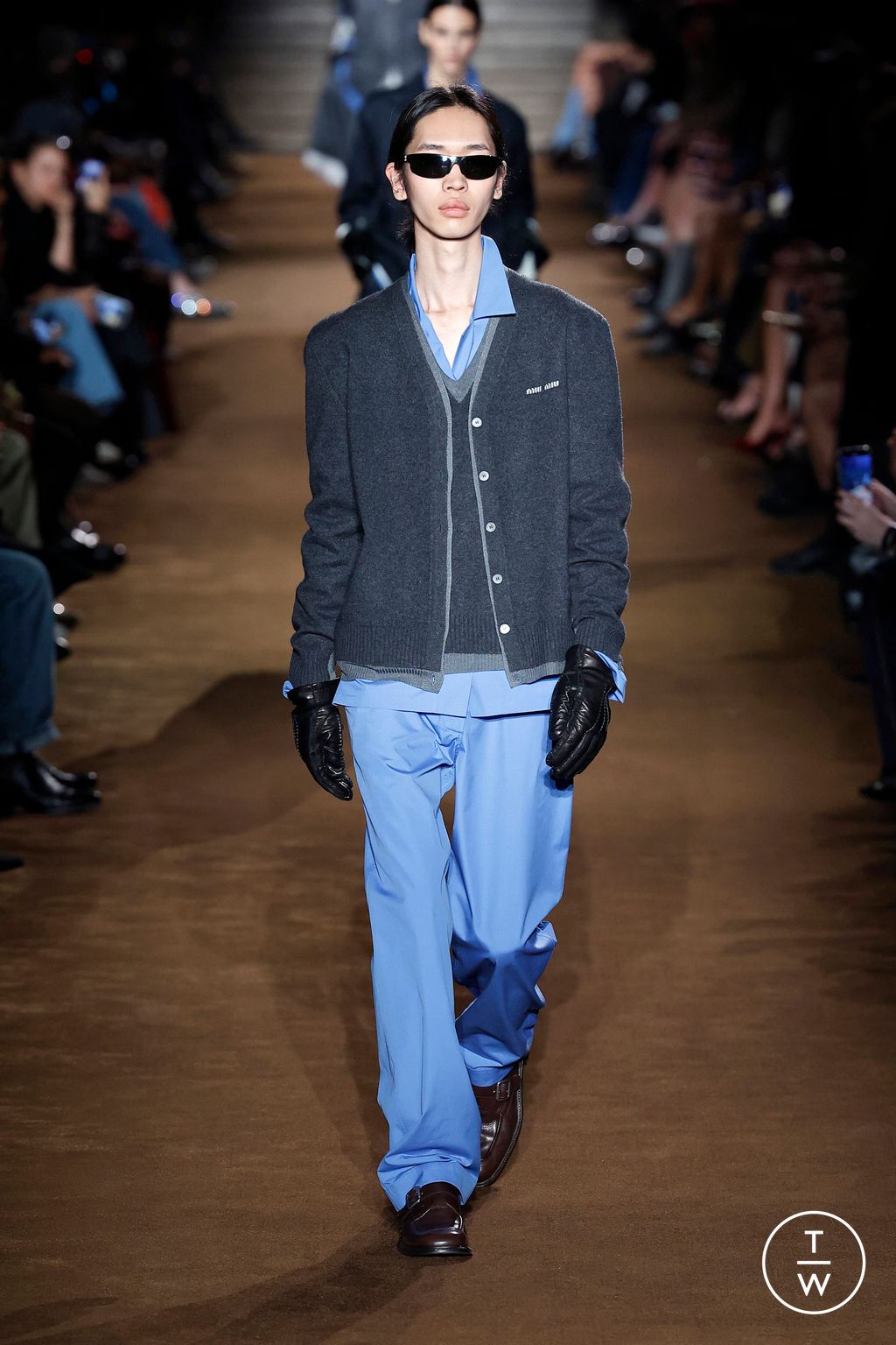 Fashion Week Paris Fall/Winter 2024 look 48 from the Miu Miu collection 女装