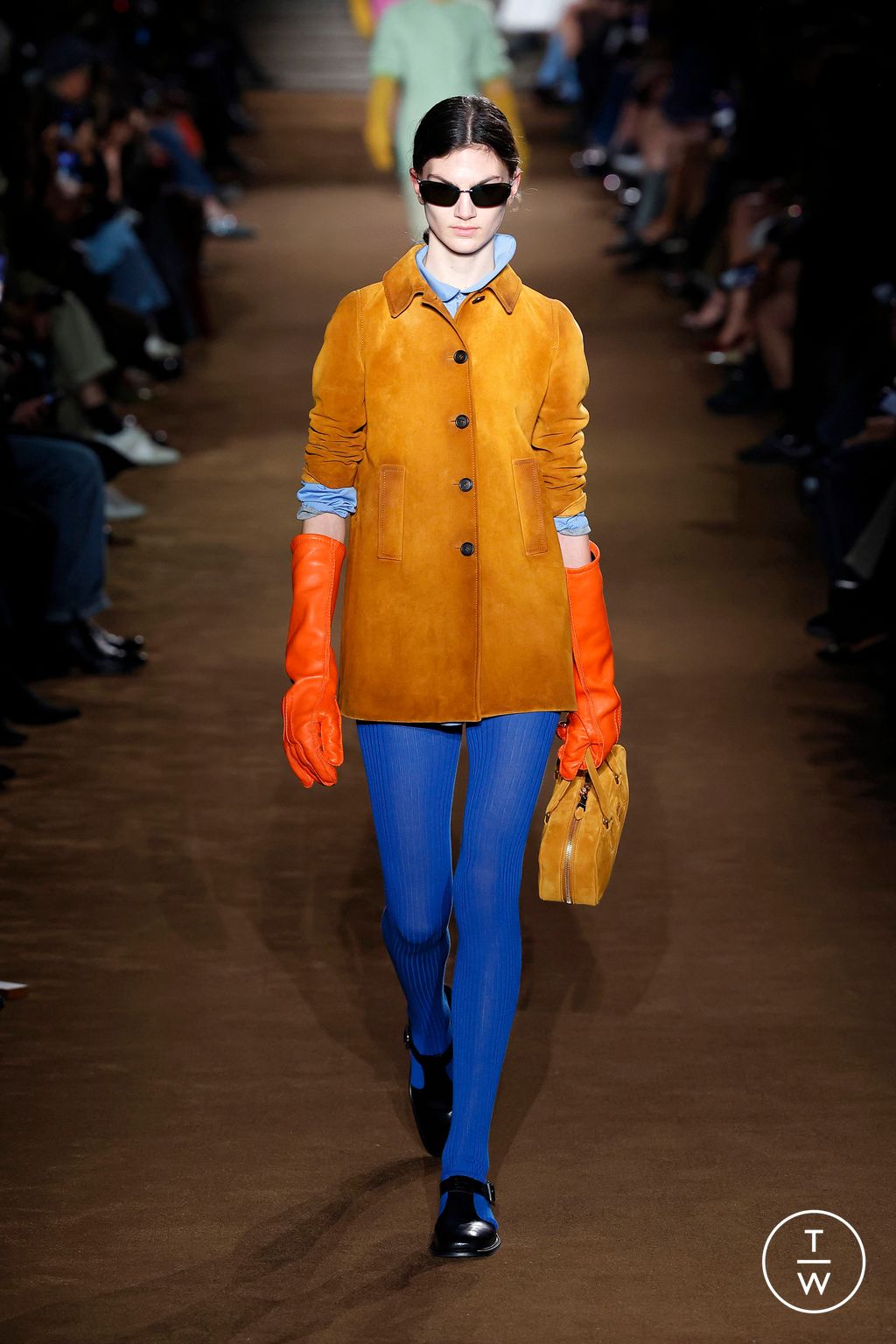 Fashion Week Paris Fall/Winter 2024 look 55 from the Miu Miu collection 女装