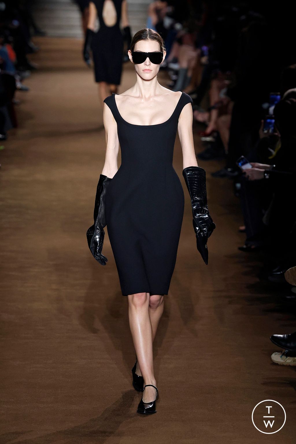 Fashion Week Paris Fall/Winter 2024 look 66 from the Miu Miu collection 女装