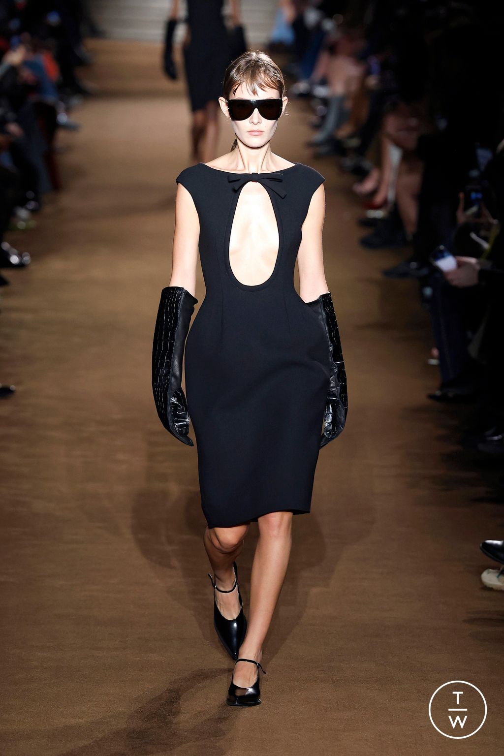 Fashion Week Paris Fall/Winter 2024 look 67 from the Miu Miu collection 女装