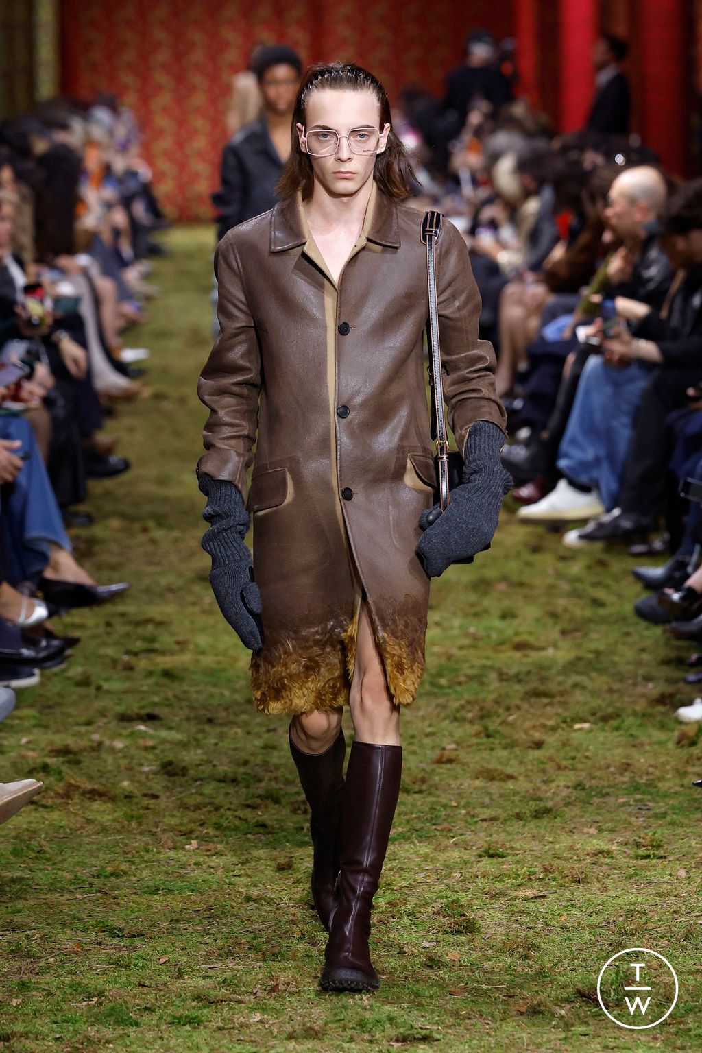 Fashion Week Paris Fall/Winter 2026 look 9 from the Miu Miu collection 女装