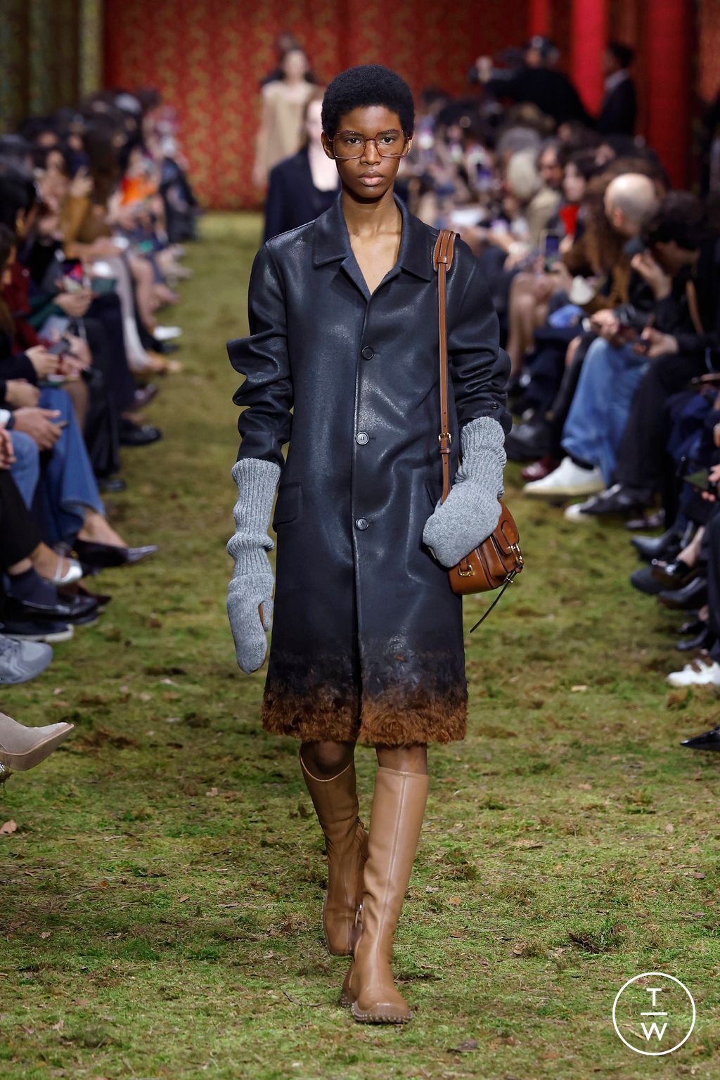 Fashion Week Paris Fall/Winter 2026 look 10 from the Miu Miu collection 女装