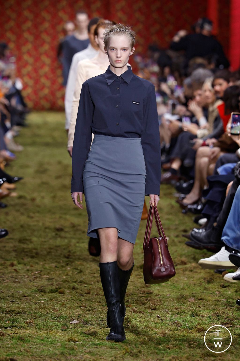 Fashion Week Paris Fall/Winter 2026 look 19 from the Miu Miu collection womenswear