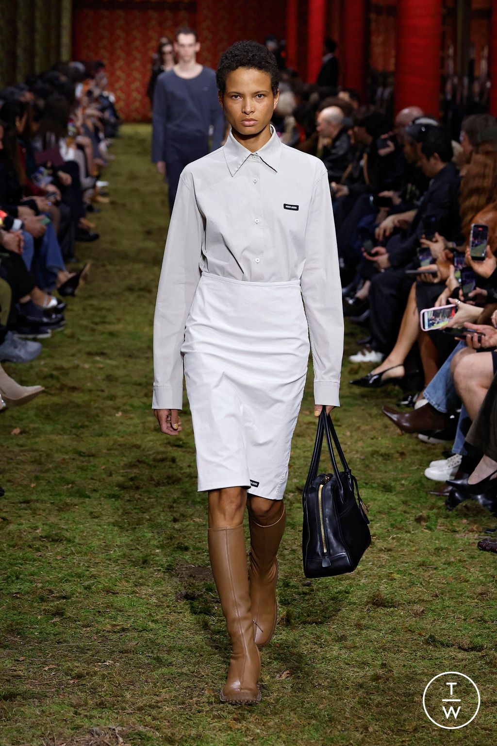 Fashion Week Paris Fall/Winter 2026 look 21 from the Miu Miu collection womenswear