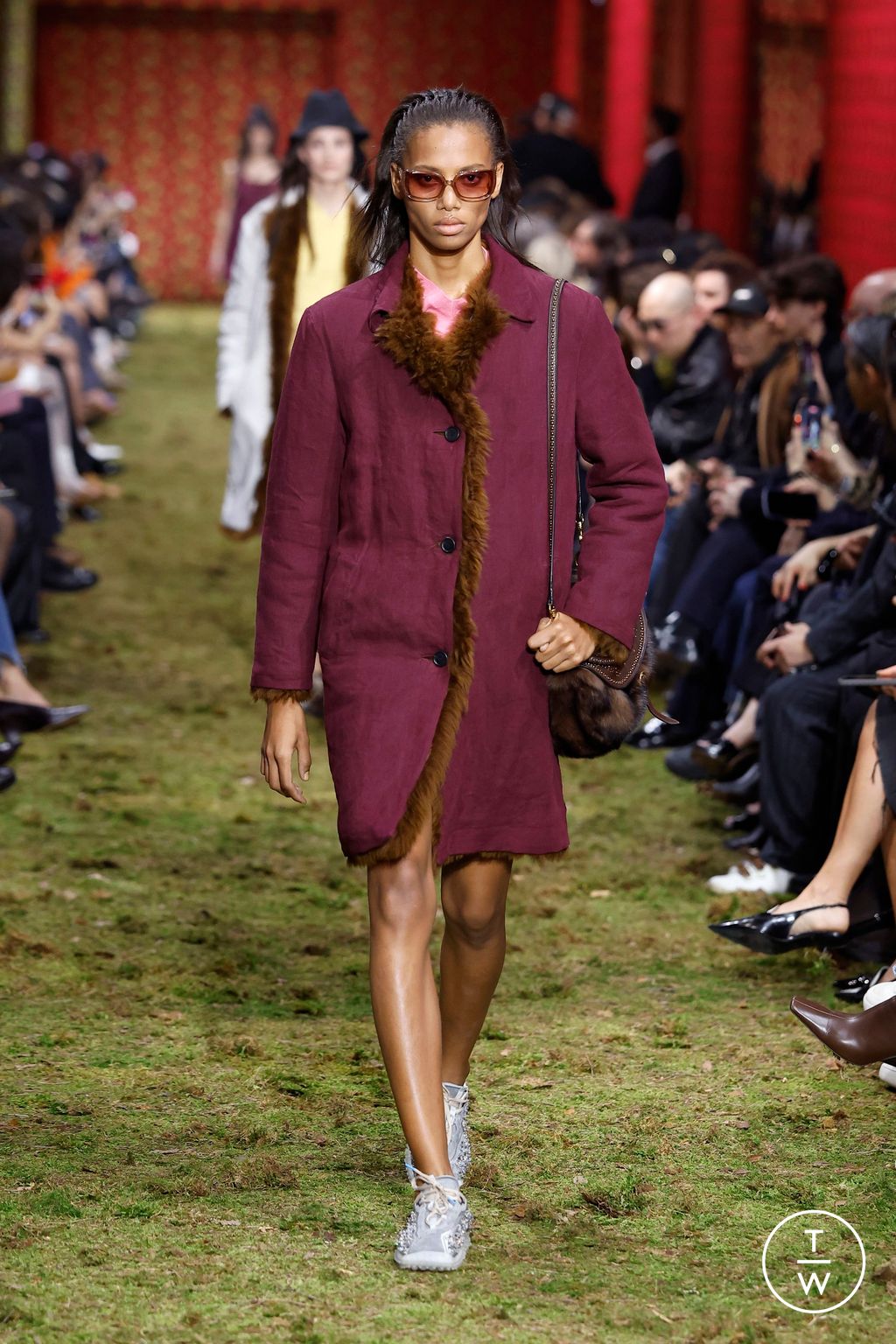 Fashion Week Paris Fall/Winter 2026 look 33 from the Miu Miu collection womenswear