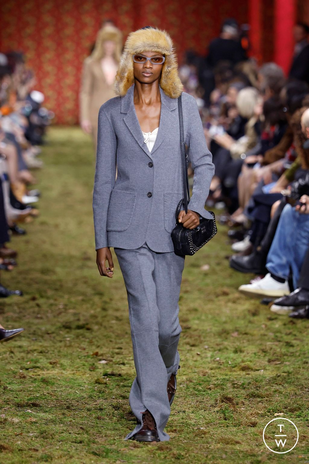 Fashion Week Paris Fall/Winter 2026 look 52 from the Miu Miu collection 女装