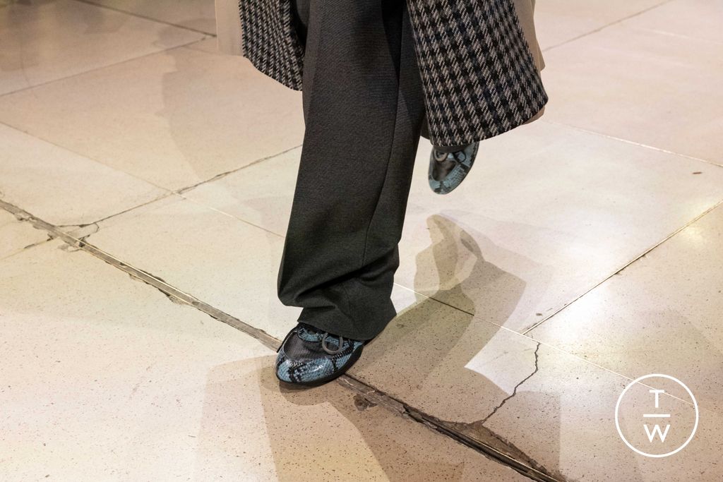 Fashion Week Paris Fall/Winter 2025 look 7 from the Miu Miu collection womenswear accessories