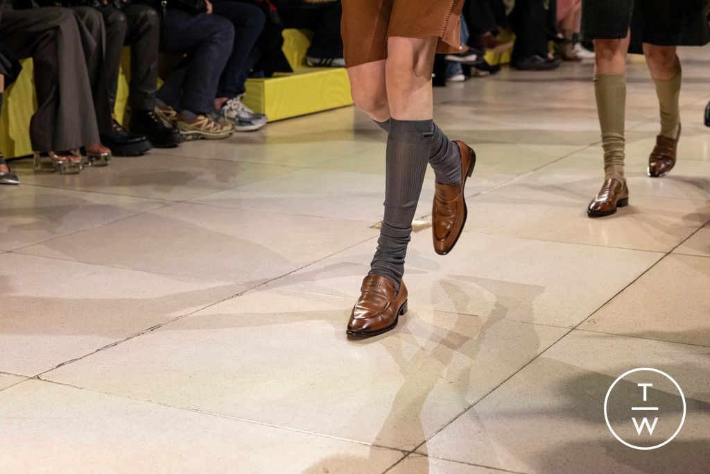 Fashion Week Paris Fall/Winter 2025 look 24 from the Miu Miu collection womenswear accessories