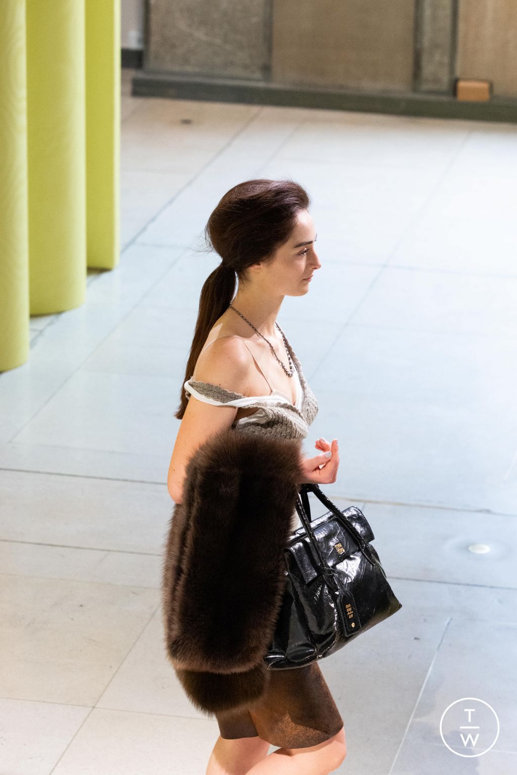 Fashion Week Paris Fall/Winter 2025 look 29 from the Miu Miu collection womenswear accessories