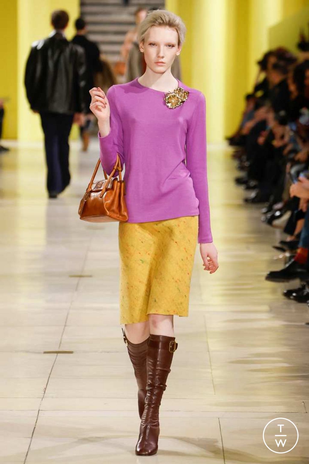 Fashion Week Paris Fall/Winter 2025 look 20 from the Miu Miu collection 女装
