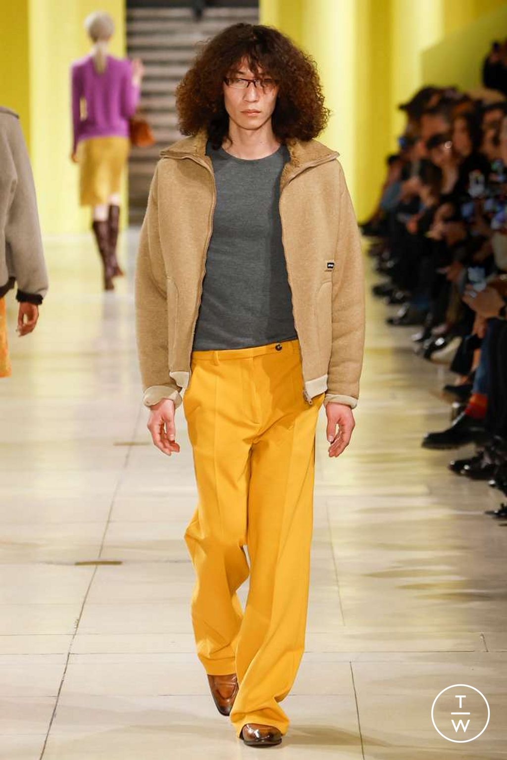 Fashion Week Paris Fall/Winter 2025 look 23 from the Miu Miu collection womenswear