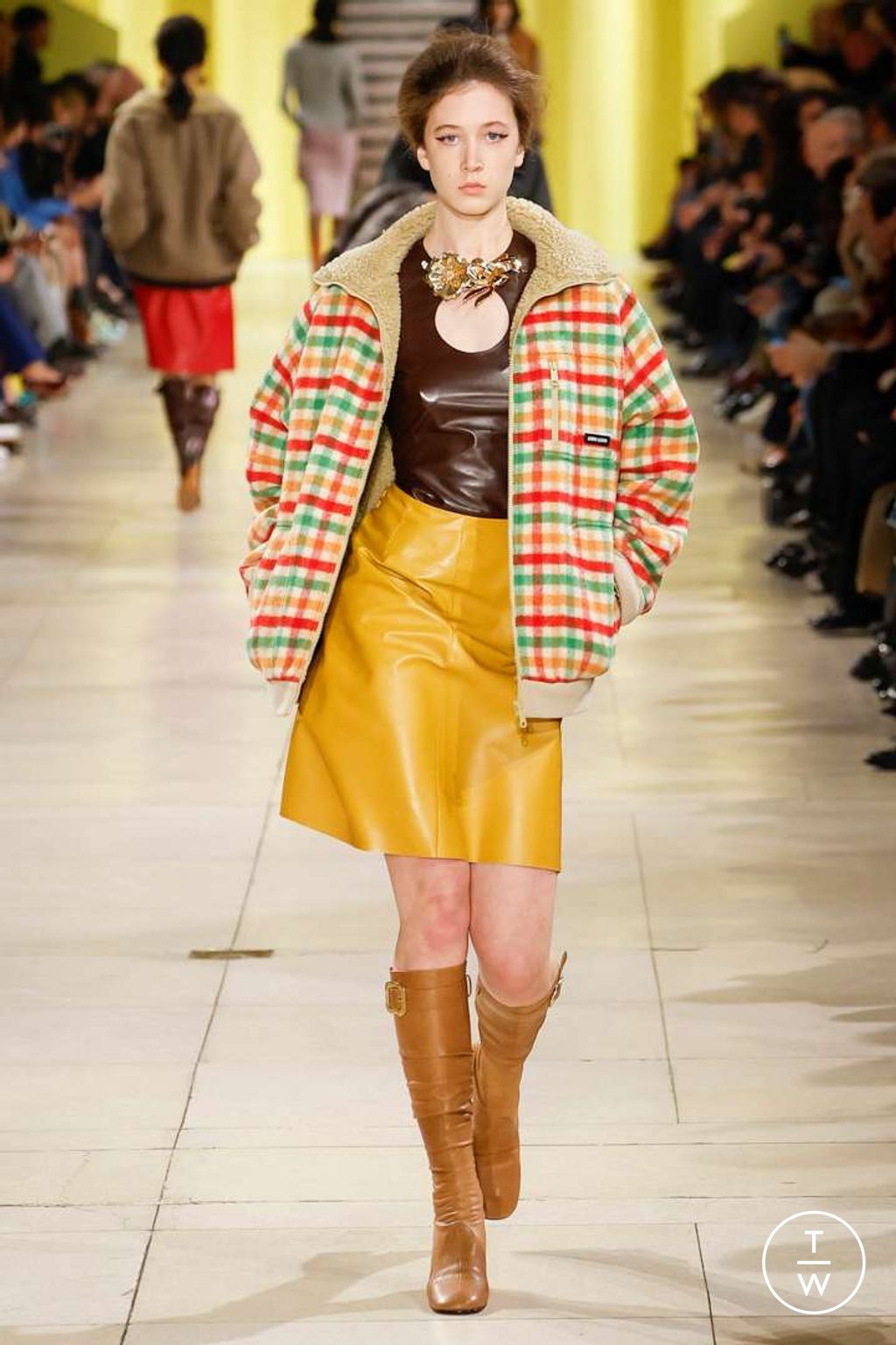 Fashion Week Paris Fall/Winter 2025 look 30 from the Miu Miu collection womenswear
