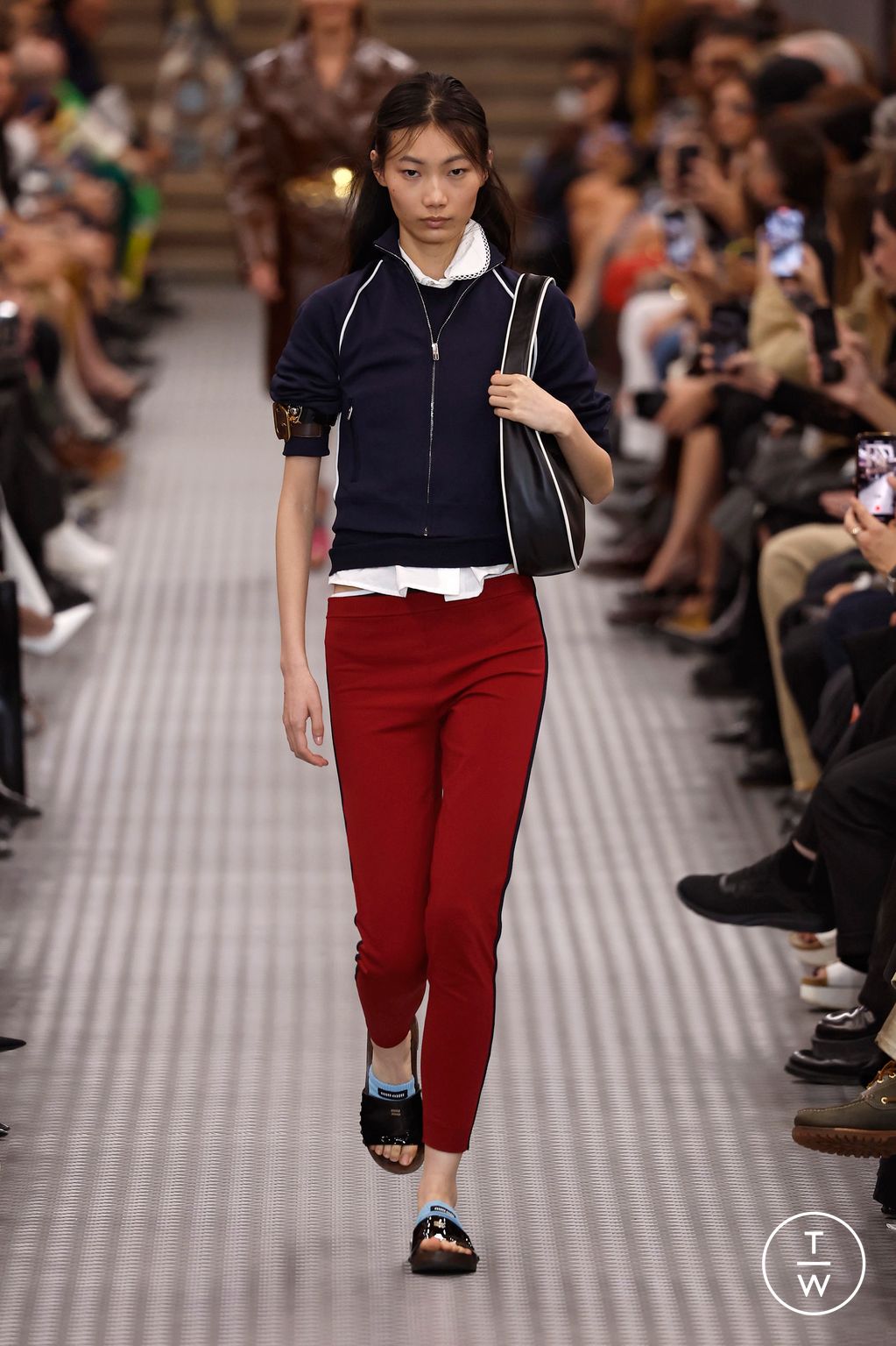 Fashion Week Paris Spring/Summer 2025 look 38 from the Miu Miu collection womenswear