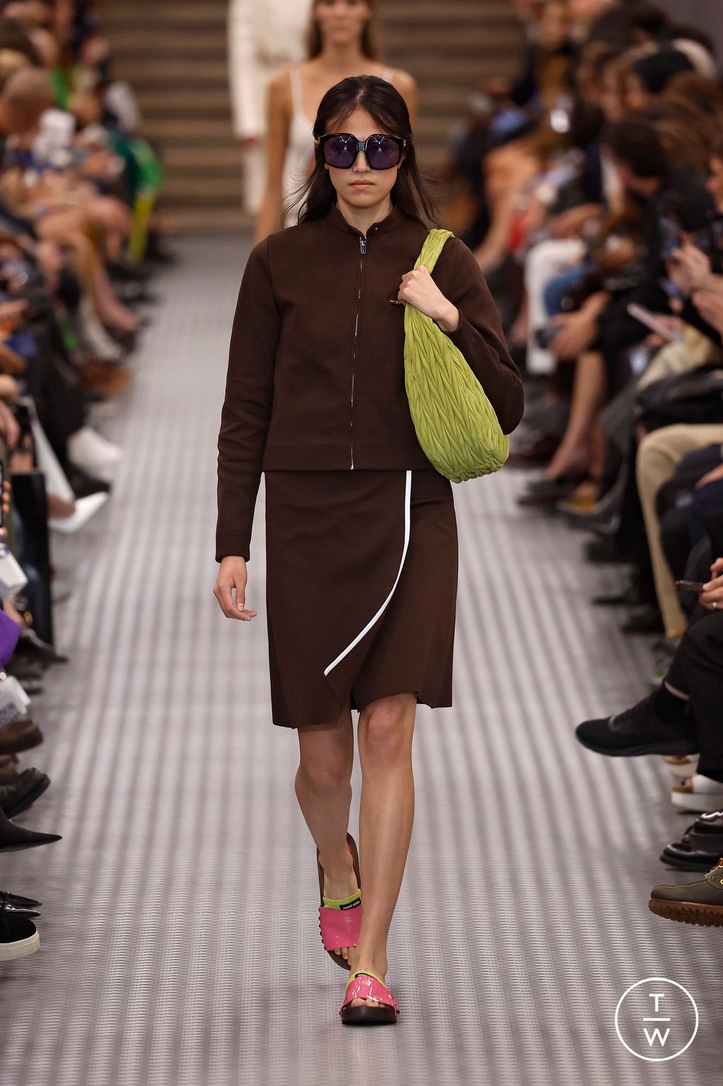 Fashion Week Paris Spring/Summer 2025 look 41 from the Miu Miu collection womenswear