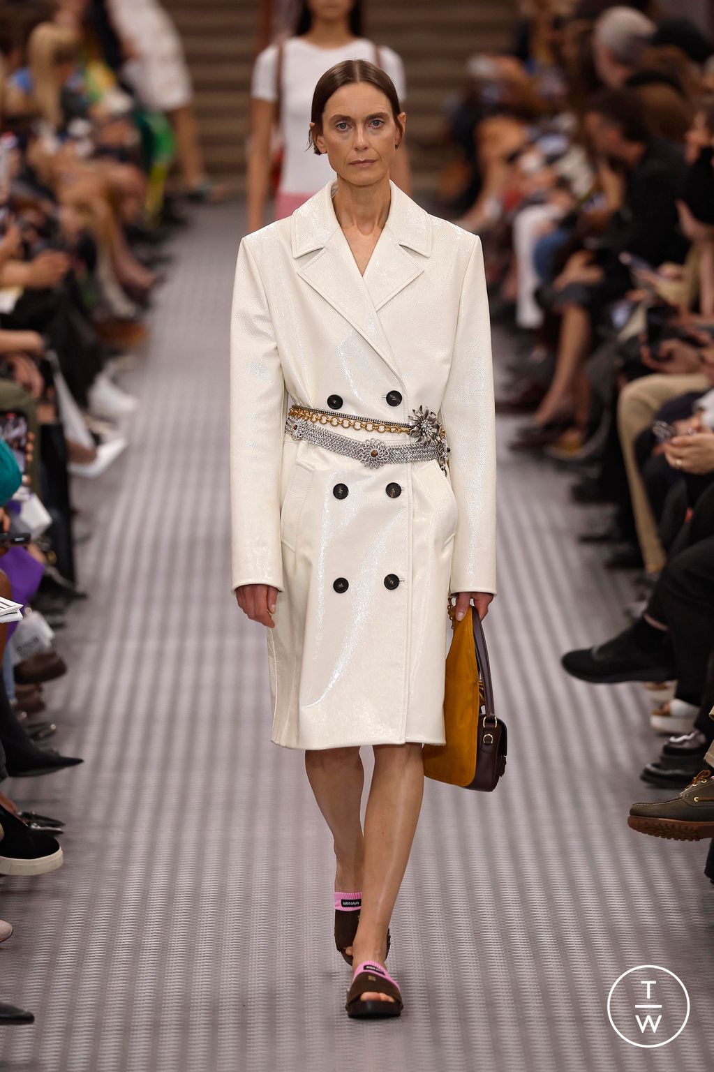 Fashion Week Paris Spring/Summer 2025 look 43 from the Miu Miu collection womenswear