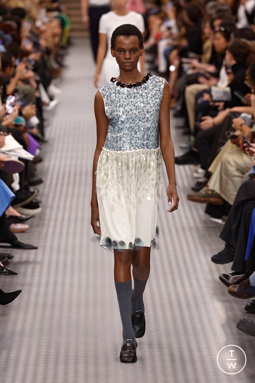 Fashion Week Paris Spring/Summer 2025 look 50 from the Miu Miu collection womenswear