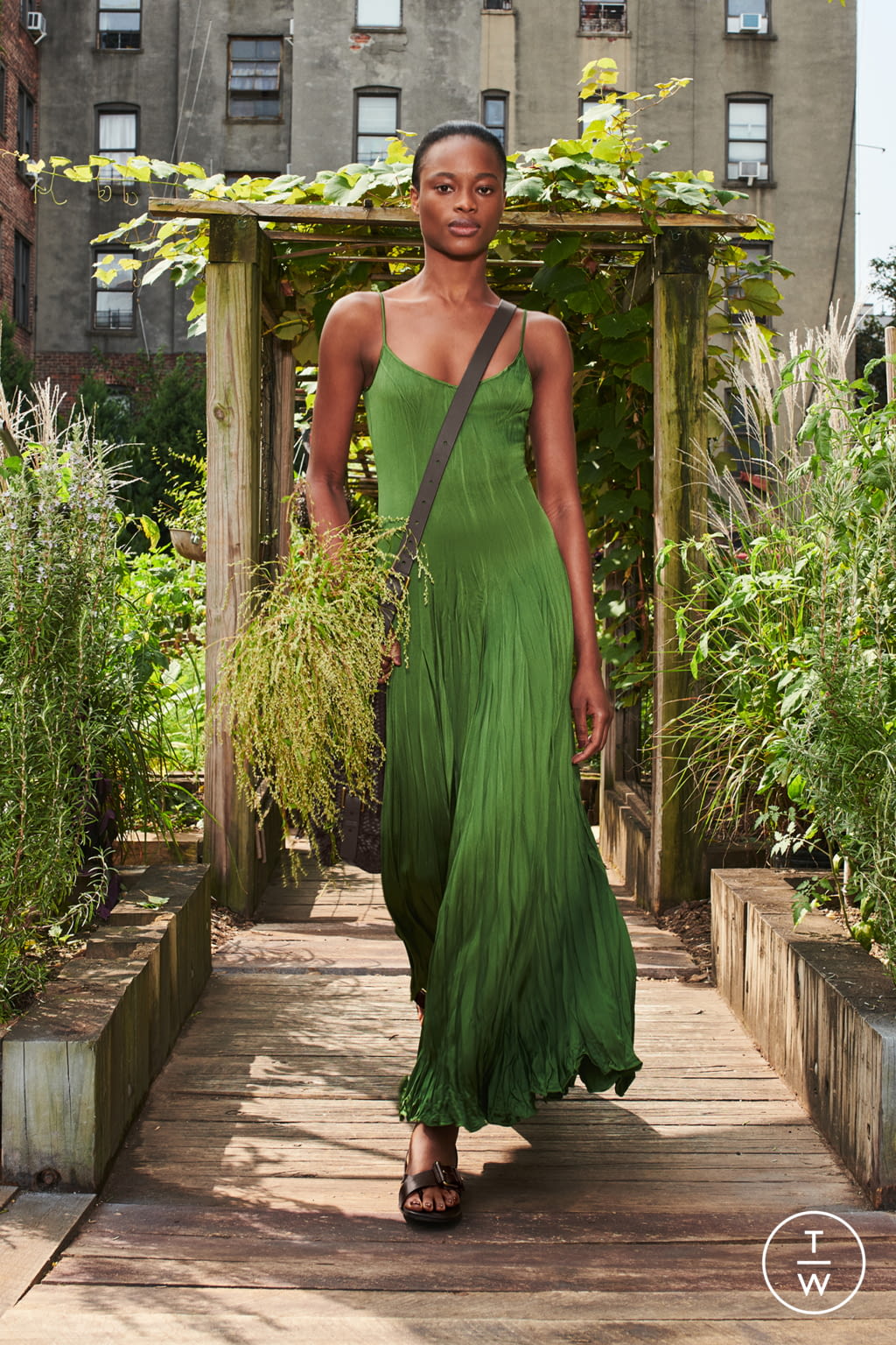 Fashion Week New York Spring/Summer 2021 look 10 de la collection Michael Kors Collection womenswear