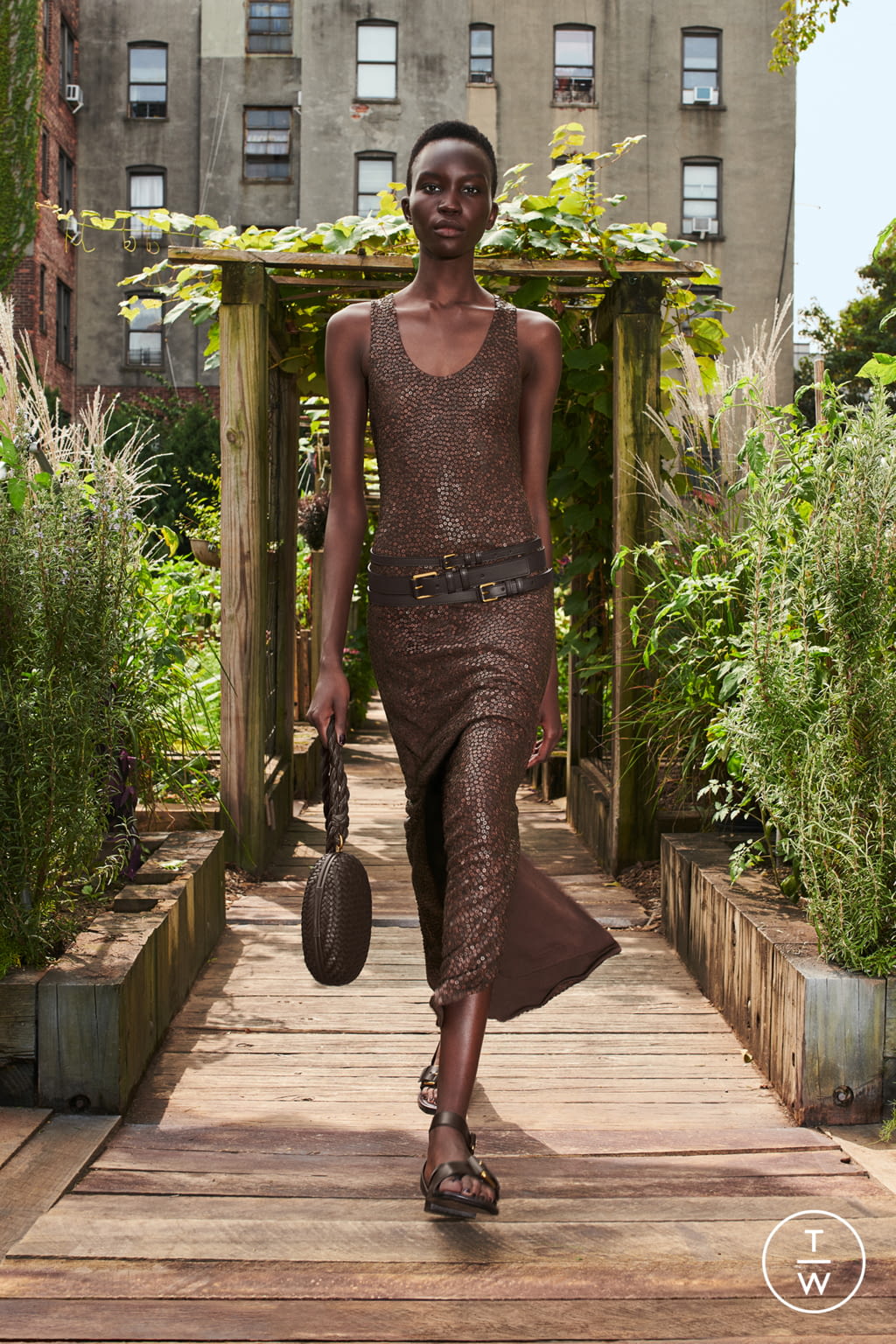 Fashion Week New York Spring/Summer 2021 look 53 from the Michael Kors Collection collection womenswear
