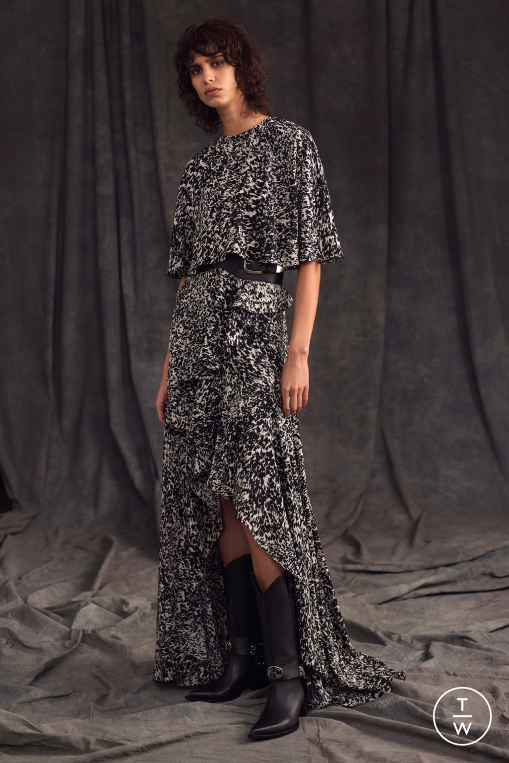 Fashion Week New York Pre-Fall 2020 look 22 from the Michael Kors Collection collection womenswear